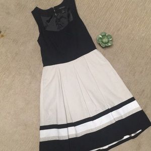 🤩BOGO. Black and khaki dress